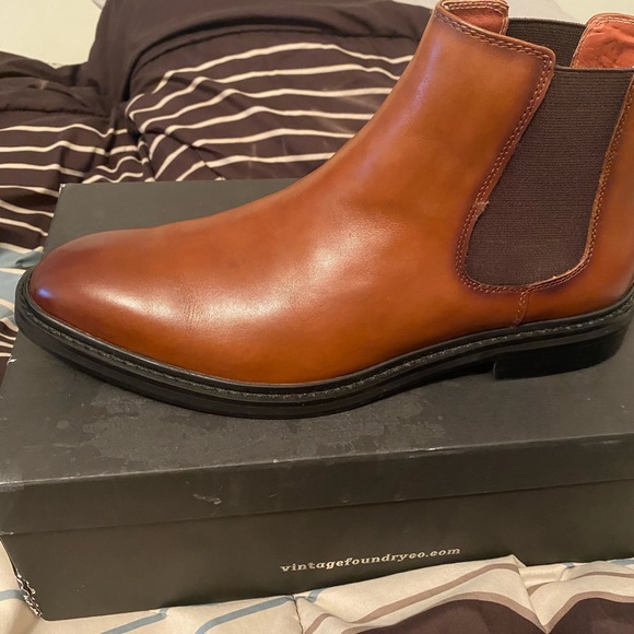 Vintage Foundry Co.
Men's Randall Chelsea Boot - Picture 2 of 3